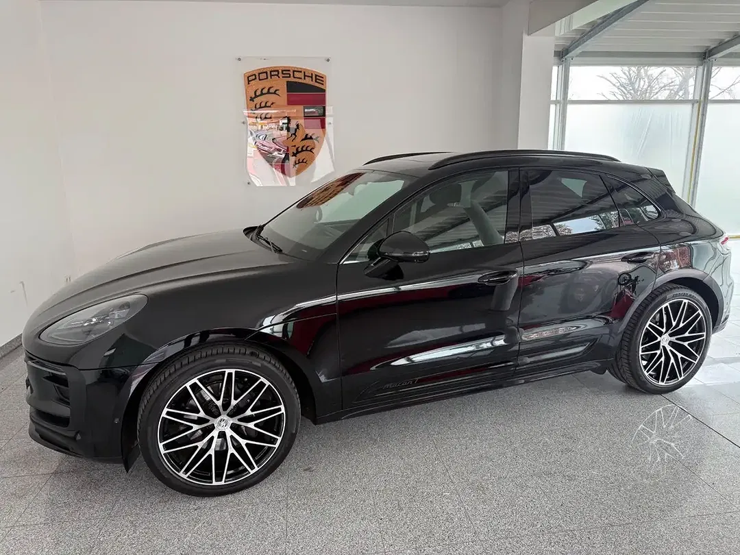 Porsche Macan - Thumbnail 3
