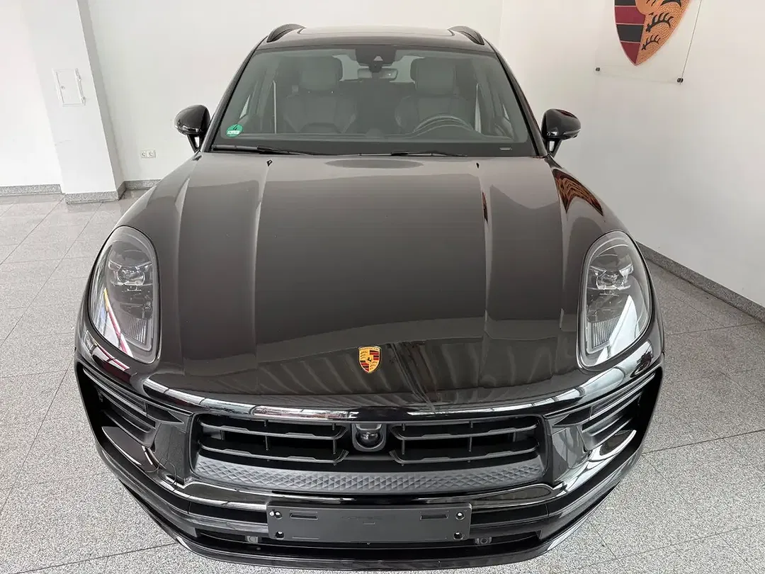 Porsche Macan - Thumbnail 4