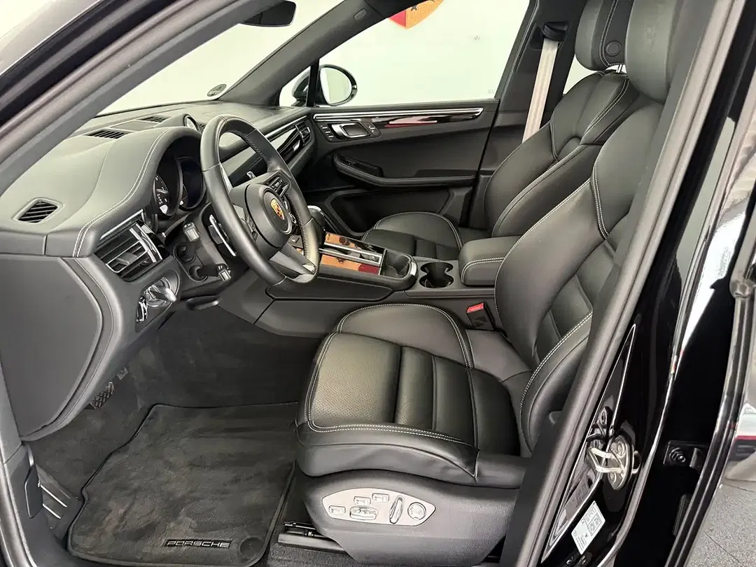 Porsche Macan - Thumbnail 9