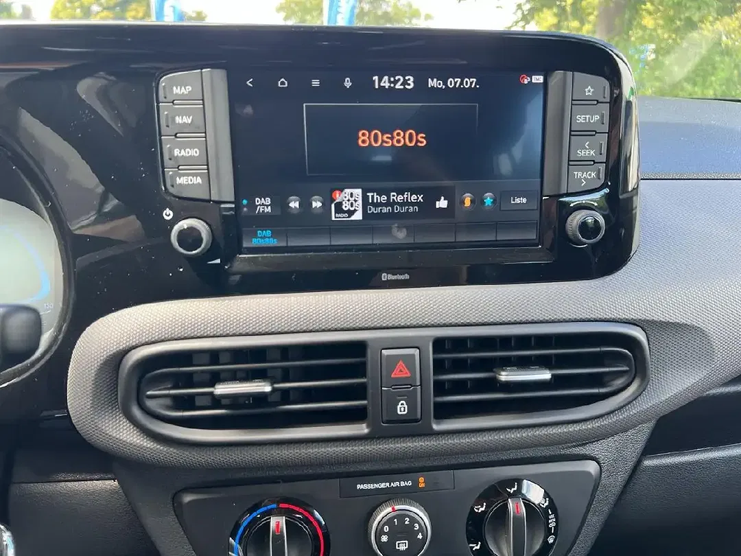 Hyundai i10 - Thumbnail 12