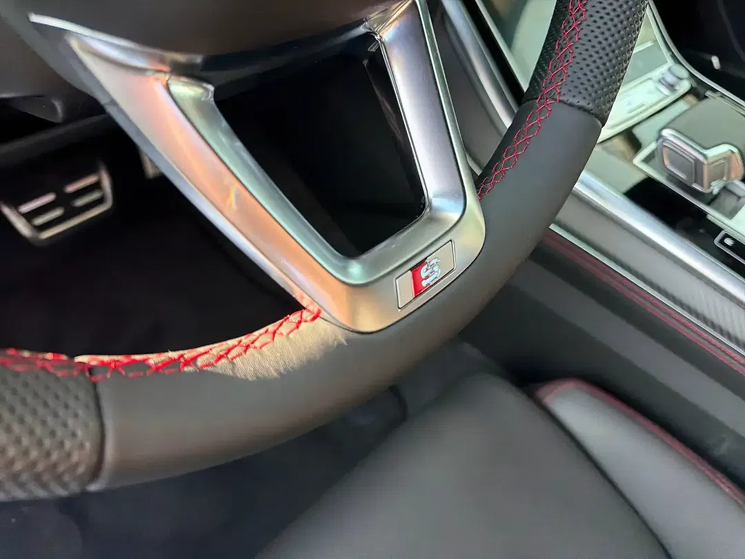 Audi Q8 - Thumbnail 10