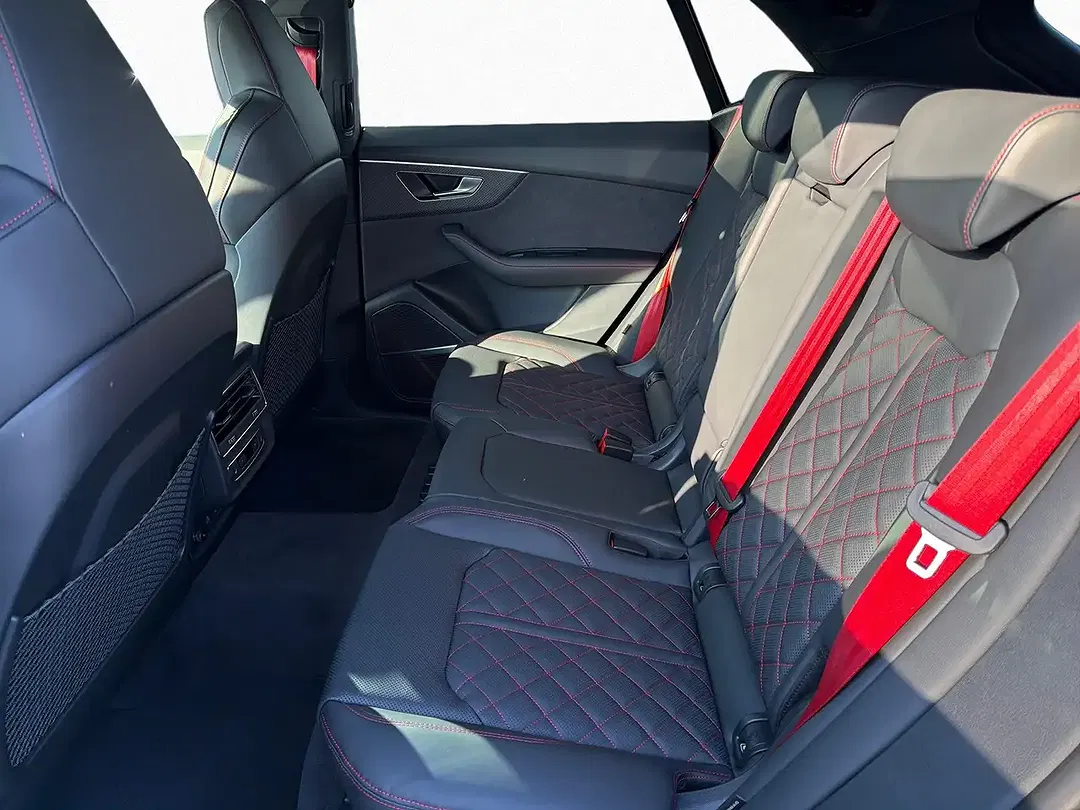 Audi Q8 - Thumbnail 13