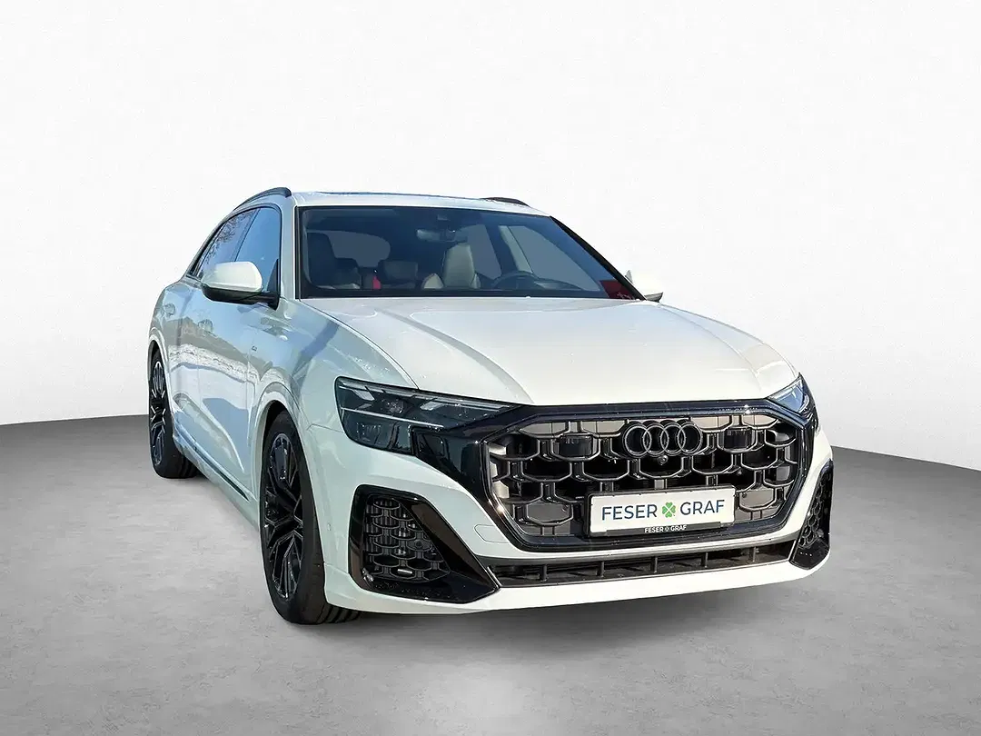 Audi Q8 - Thumbnail 3