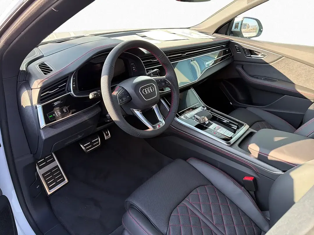 Audi Q8 - Thumbnail 5