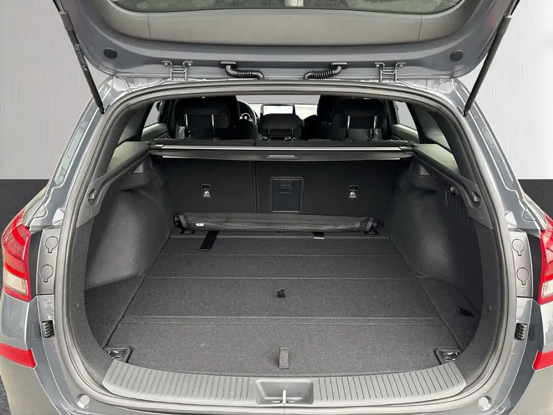 Hyundai i30 - Thumbnail 10