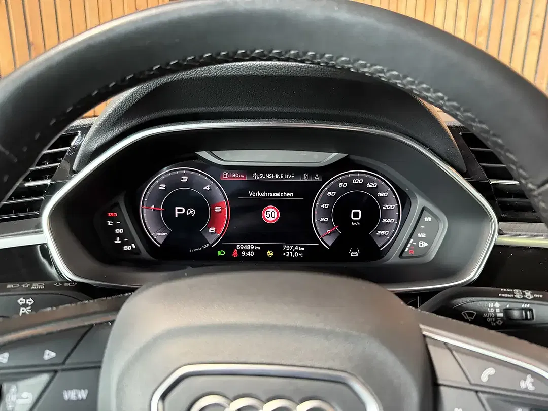 Audi Q3 - Thumbnail 15