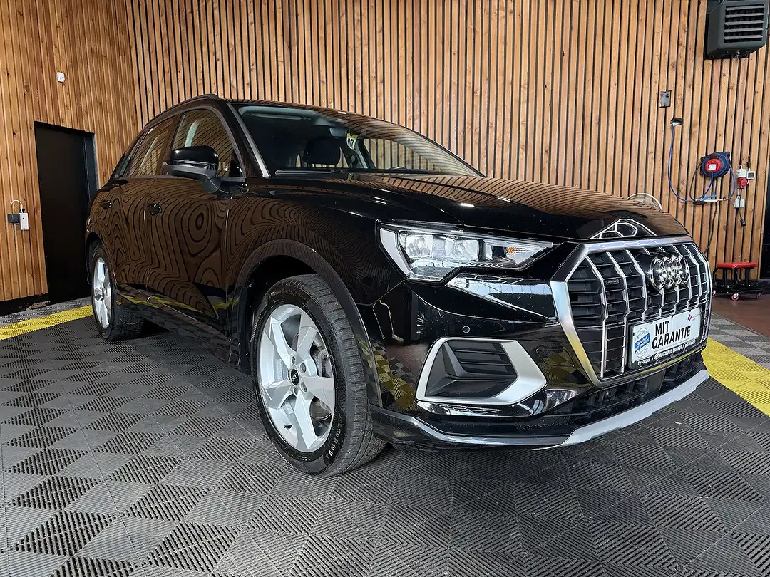 Audi Q3 - Thumbnail 4