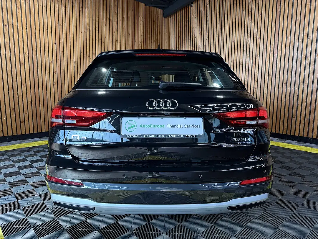 Audi Q3 - Thumbnail 6