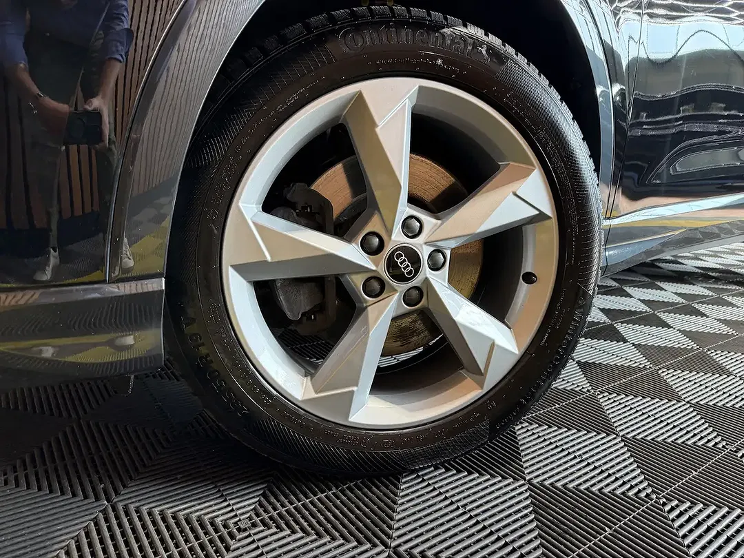 Audi Q3 - Thumbnail 9