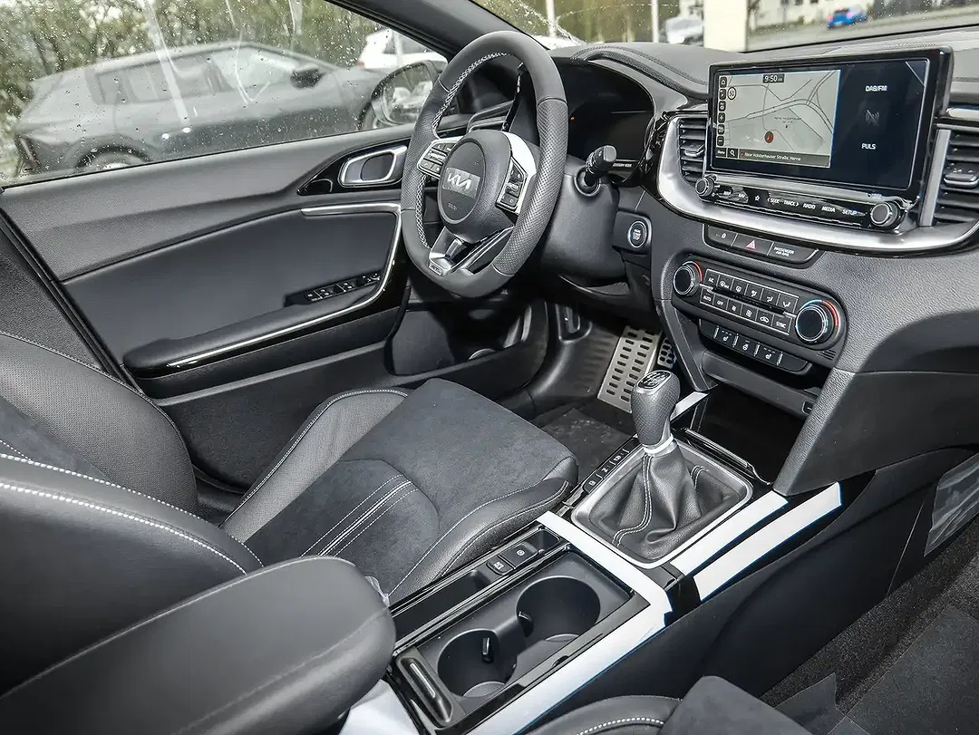 Kia Ceed / cee'd - Thumbnail 3