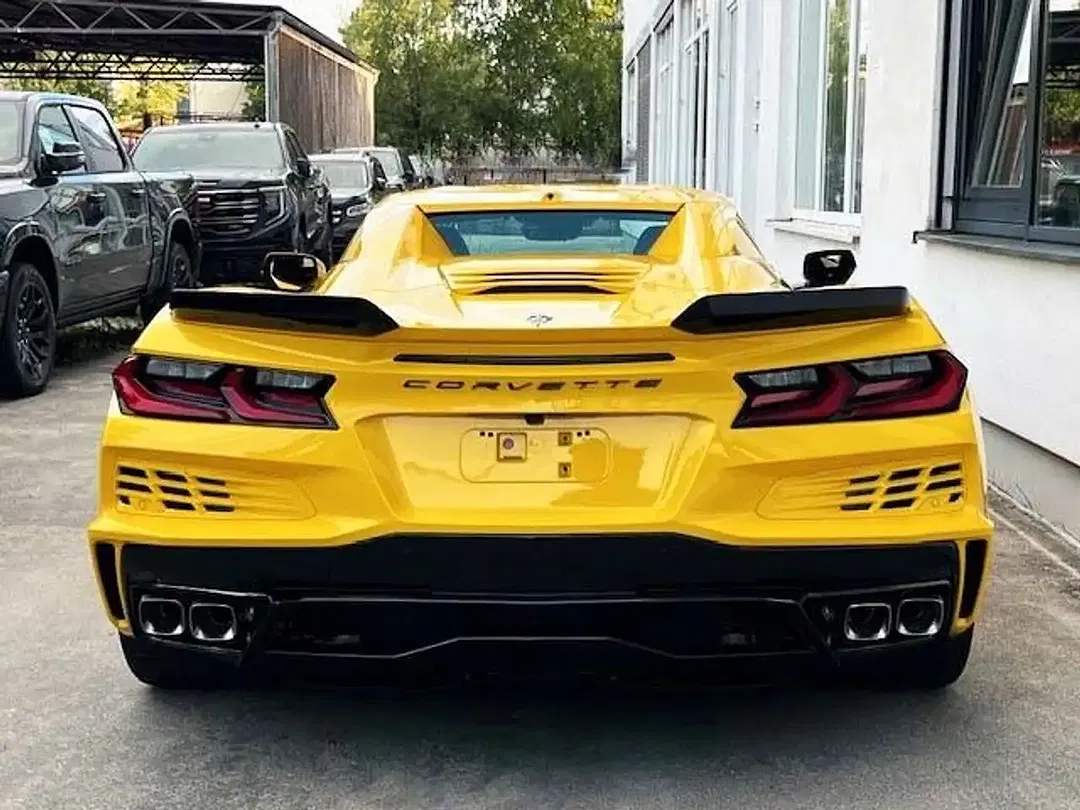 Corvette C8 - Thumbnail 10