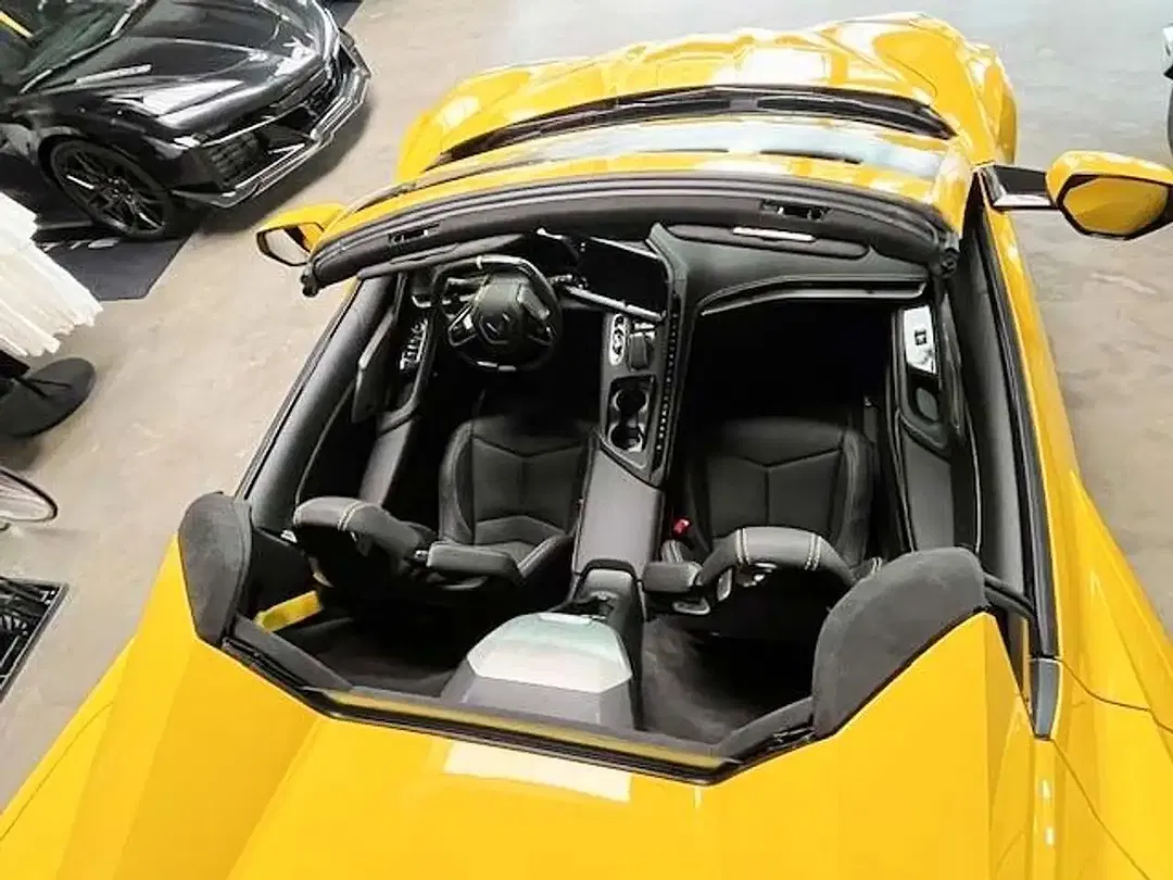 Corvette C8 - Thumbnail 11