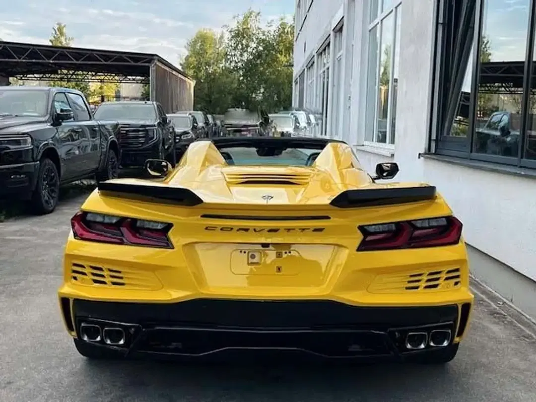 Corvette C8 - Thumbnail 5