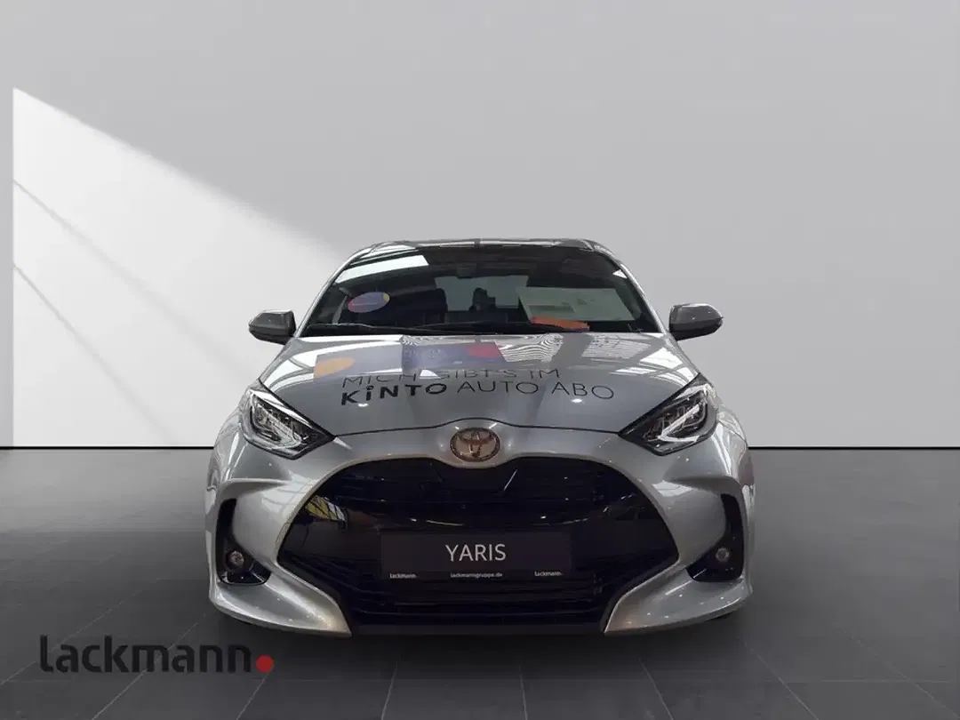 Toyota Yaris - Thumbnail 2