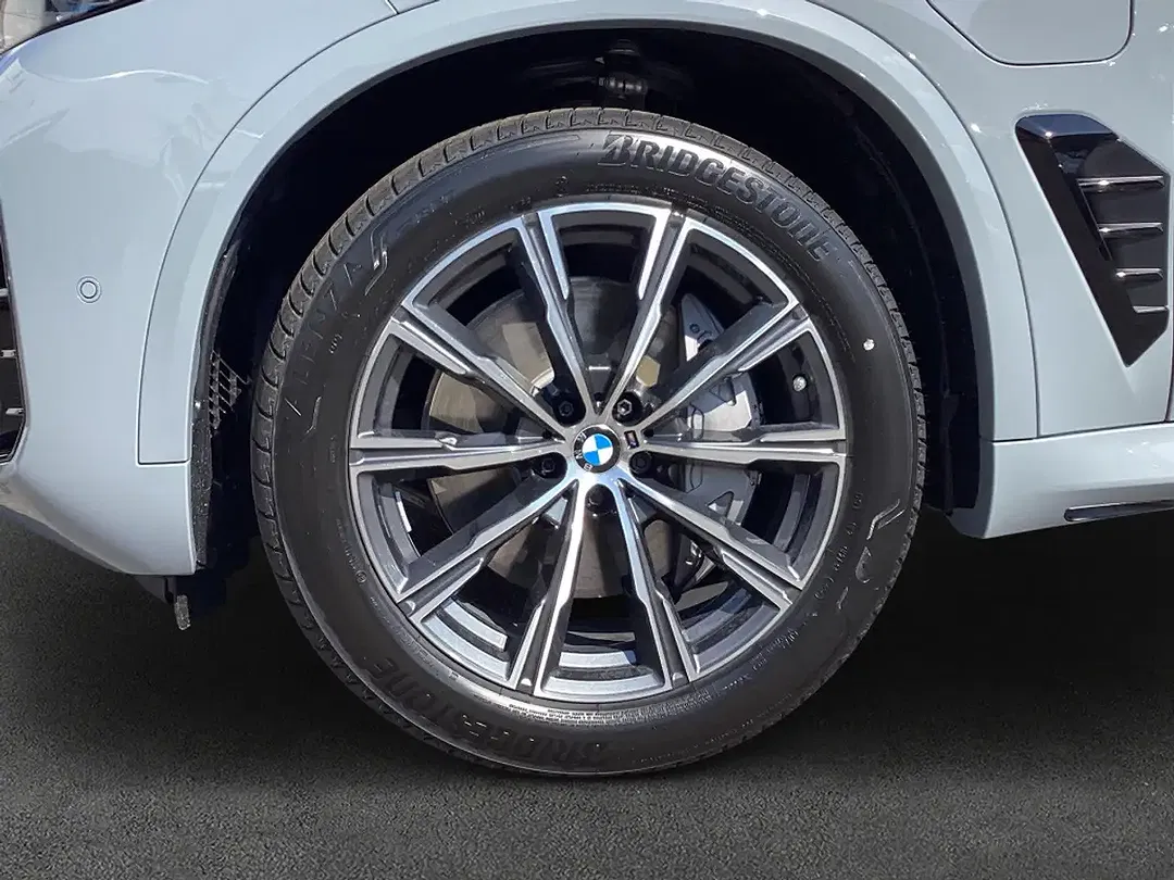 BMW X5 - Thumbnail 8