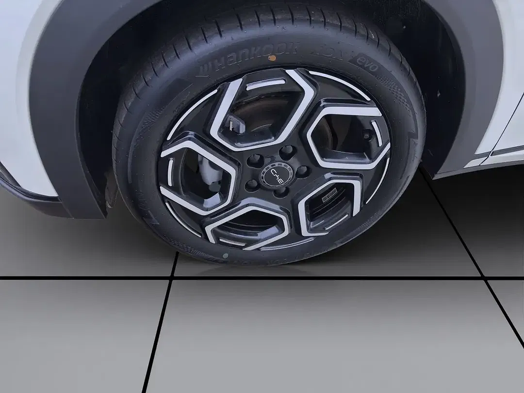 BYD Dolphin - Thumbnail 8