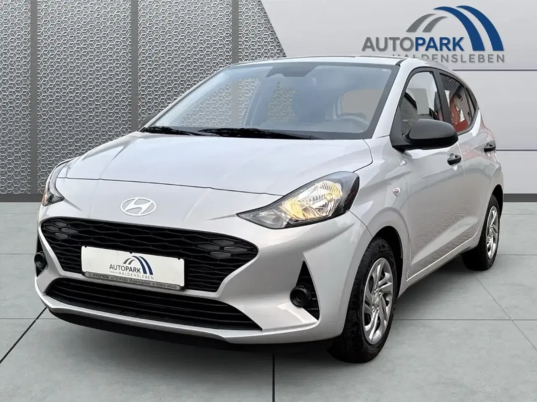 Hyundai i10 - Thumbnail 1