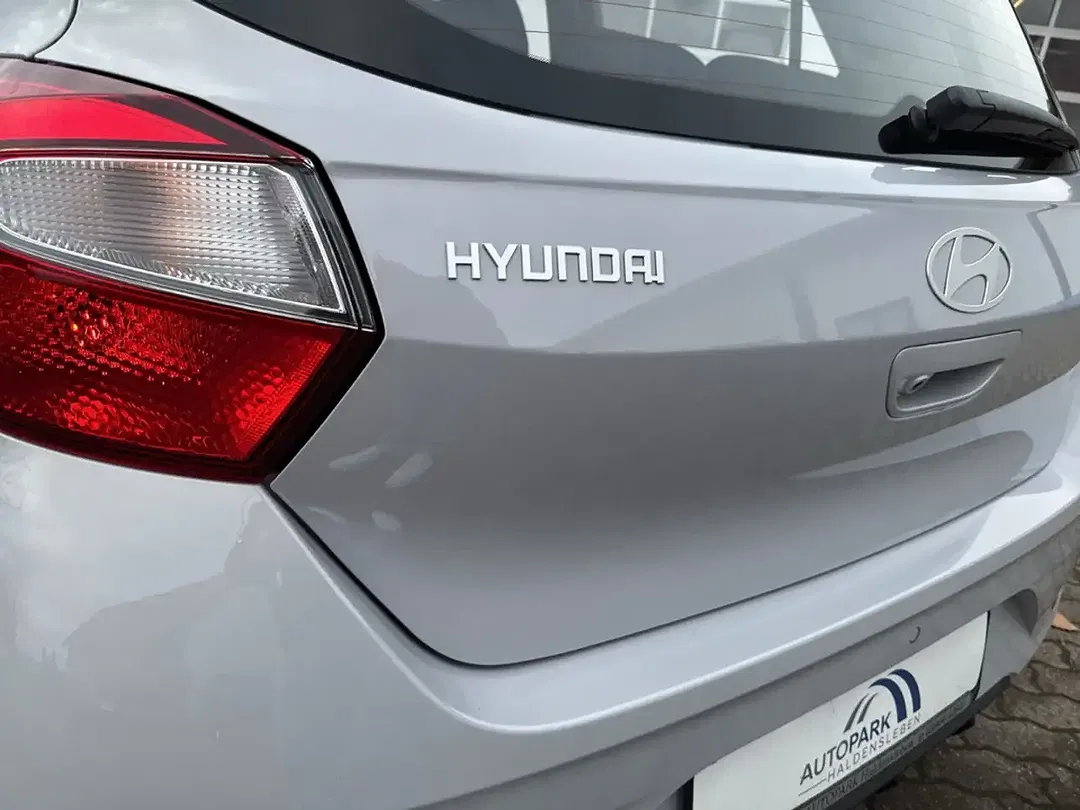 Hyundai i10 - Thumbnail 8