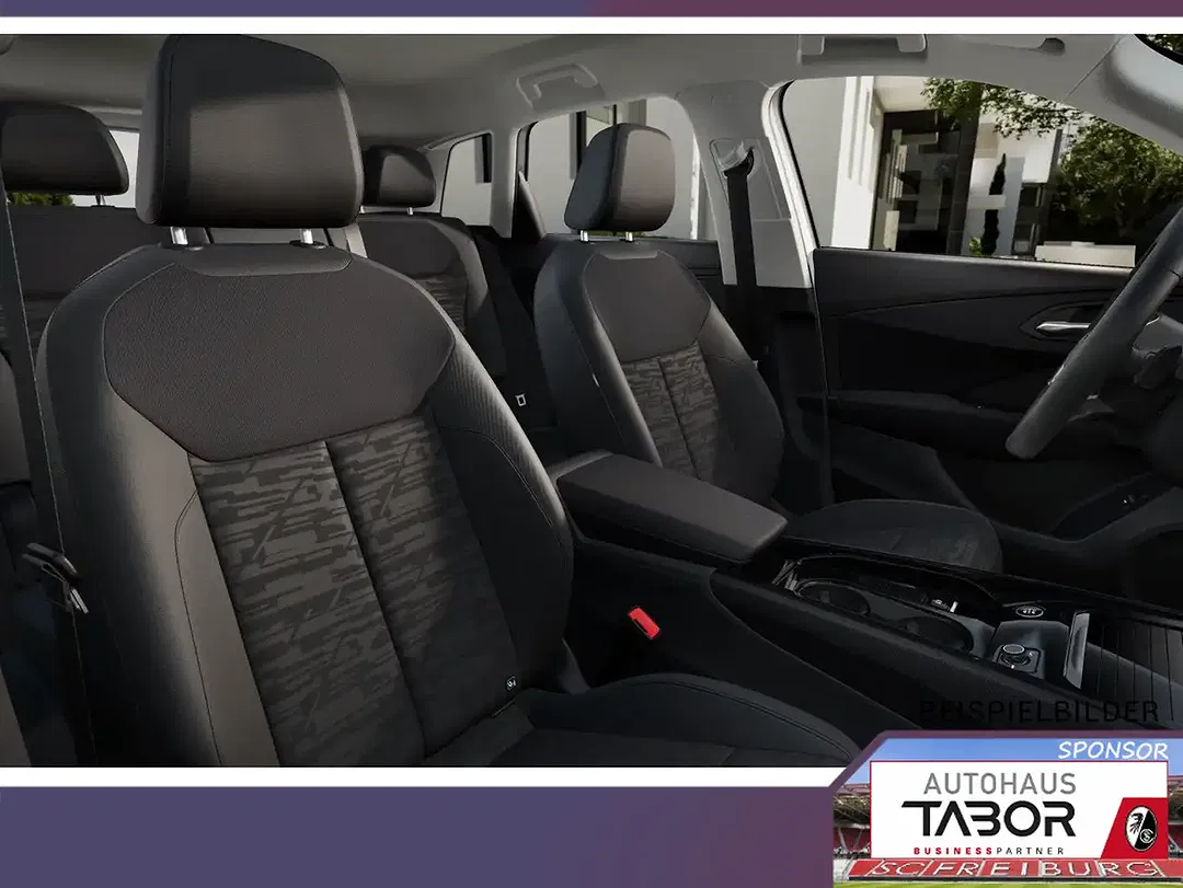 Audi Q3 - Thumbnail 5