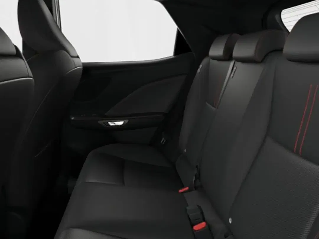 Lexus LBX - Thumbnail 10