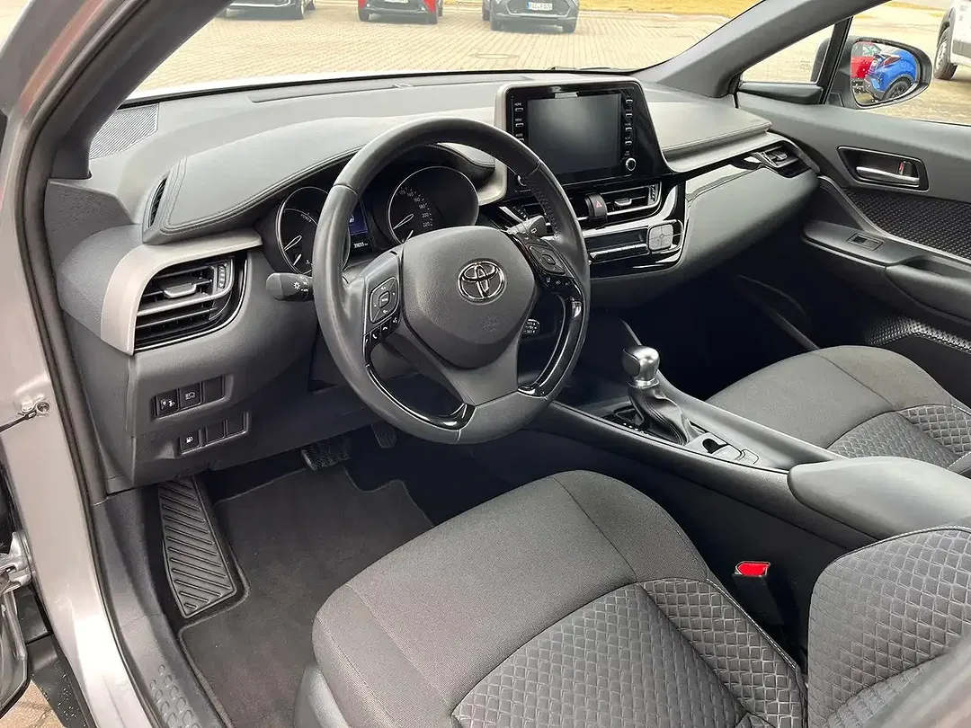 Toyota C-HR - Thumbnail 14