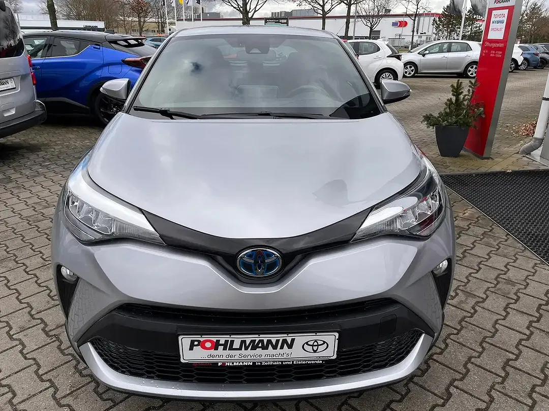 Toyota C-HR - Thumbnail 3