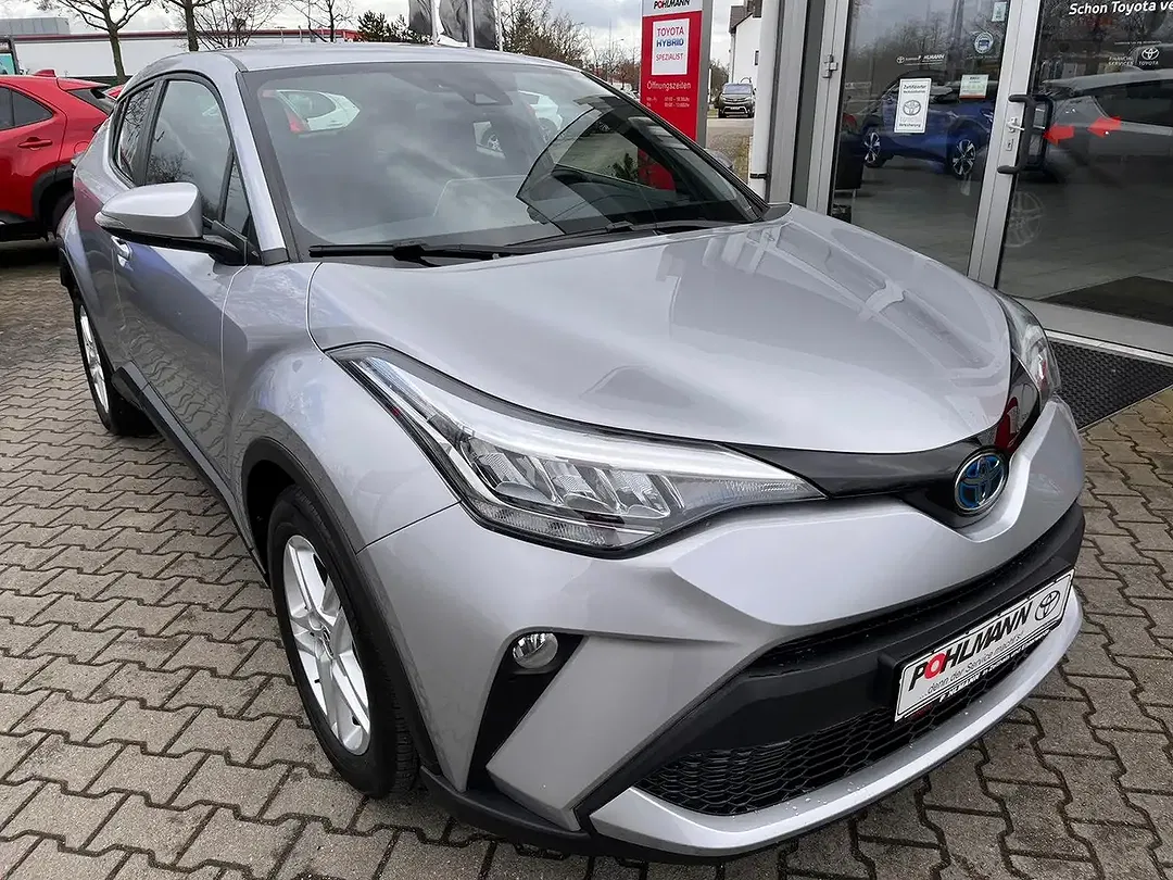 Toyota C-HR - Thumbnail 6
