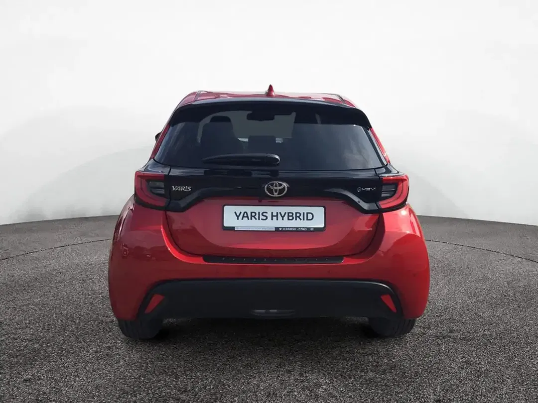 Toyota Yaris - Thumbnail 5
