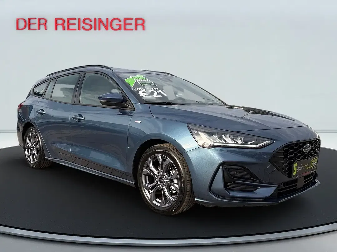 Ford Focus - Thumbnail 5