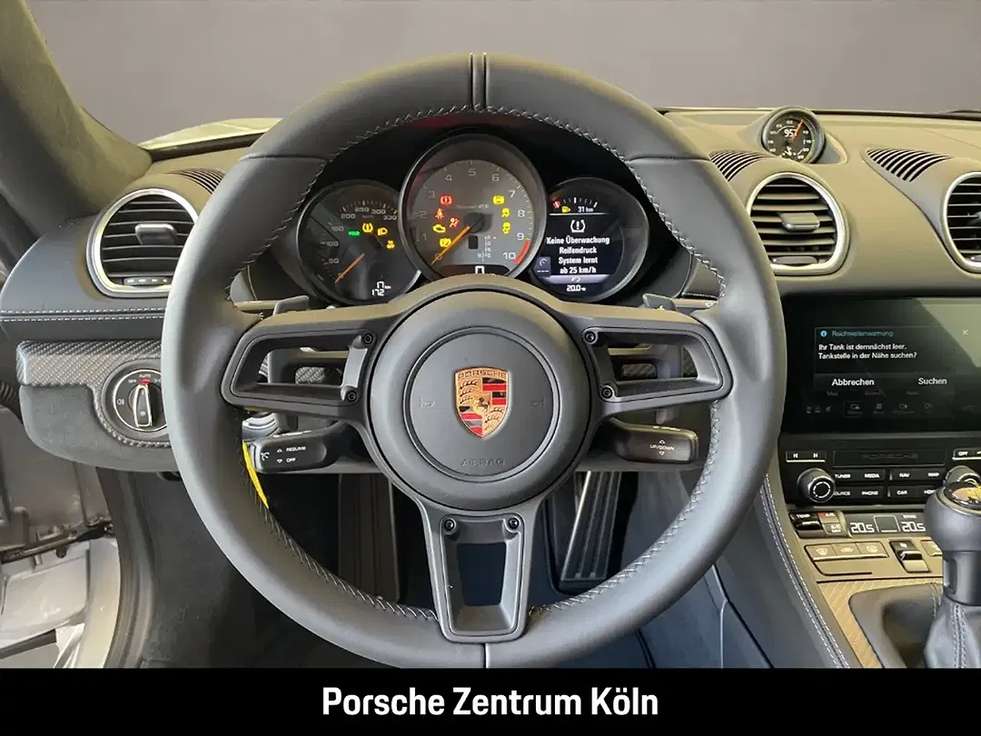 Porsche 718 Spyder - Thumbnail 15