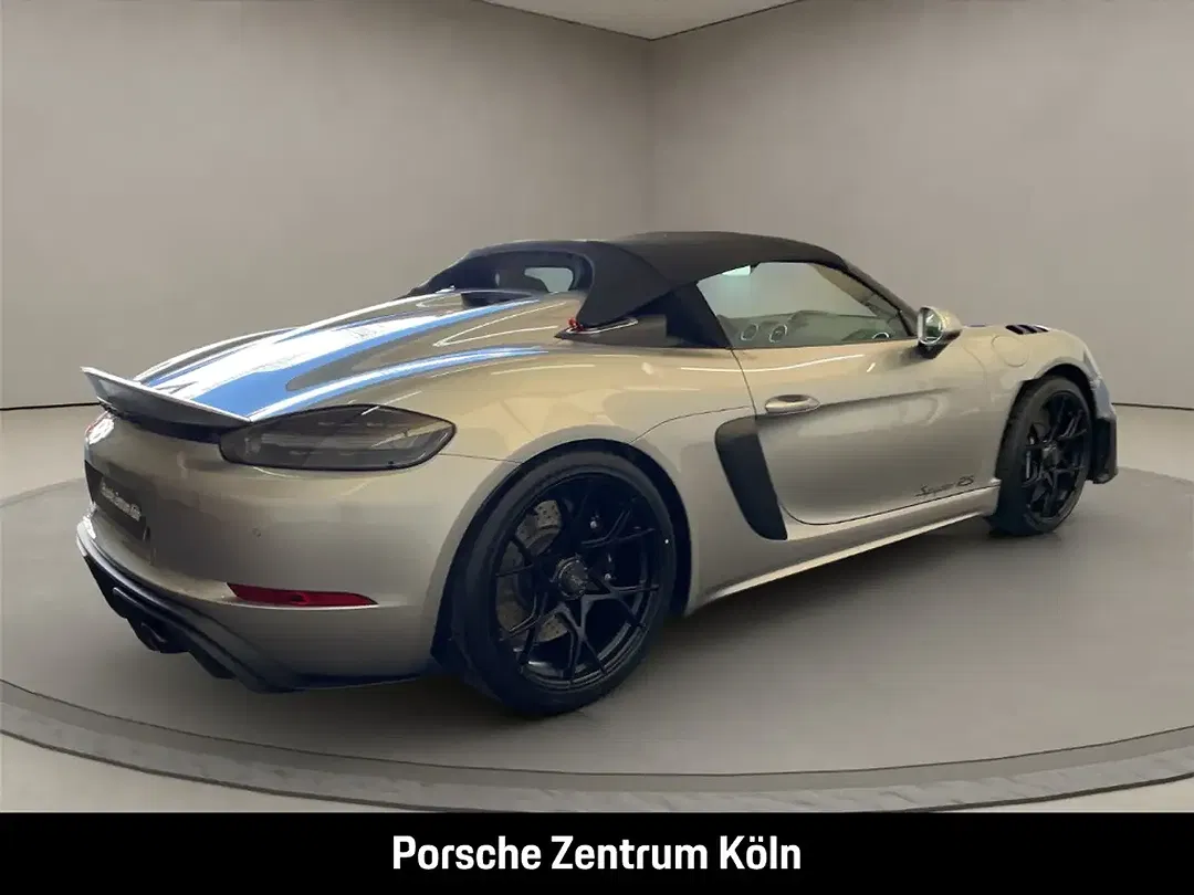 Porsche 718 Spyder - Thumbnail 5