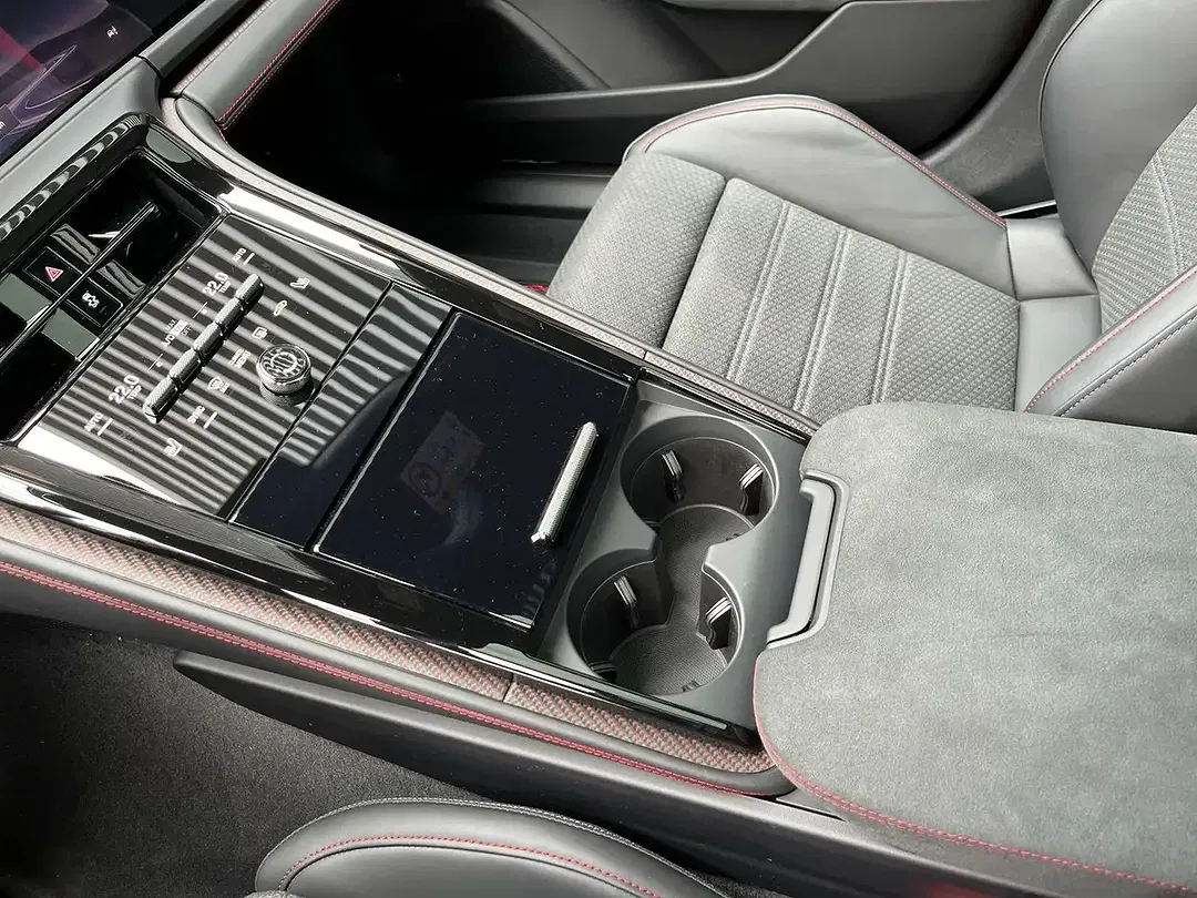 Porsche Panamera - Thumbnail 14