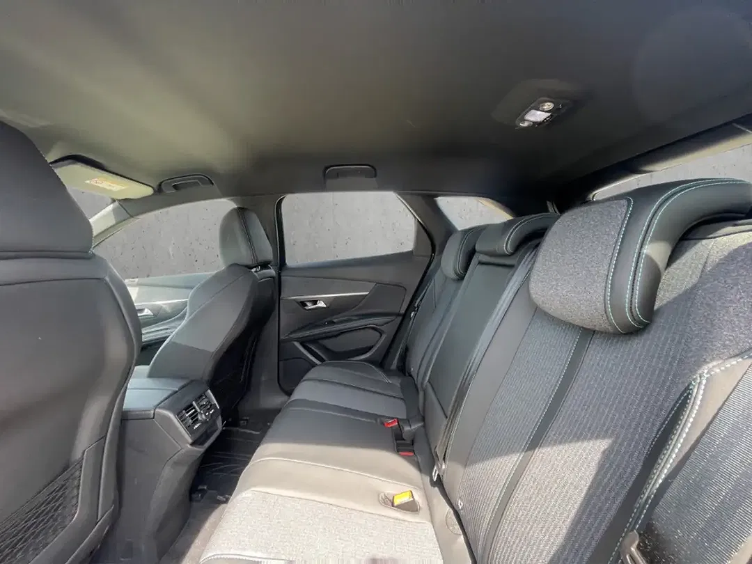 Peugeot 3008 - Thumbnail 8