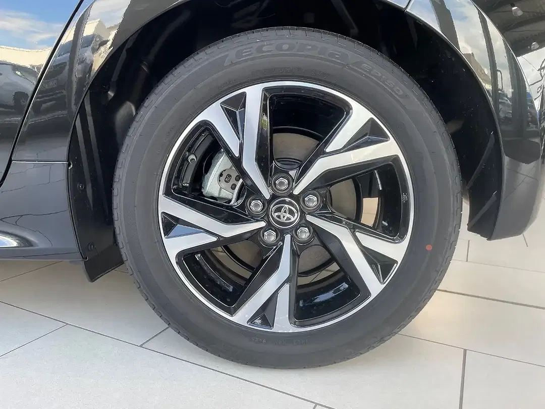 Toyota Yaris - Thumbnail 18