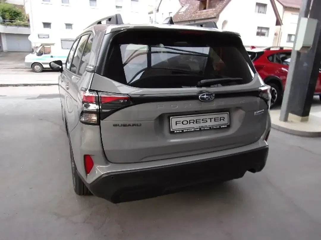 Subaru Forester - Thumbnail 3