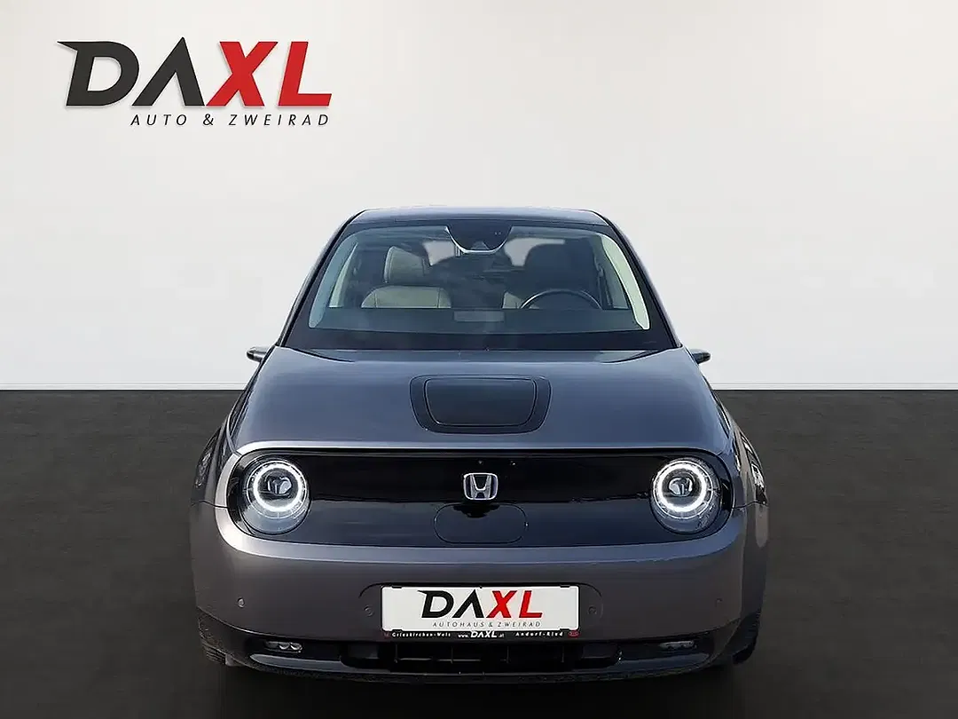 Honda e - Thumbnail 3