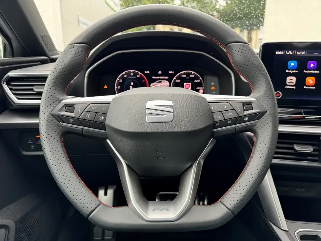 SEAT Leon - Thumbnail 8