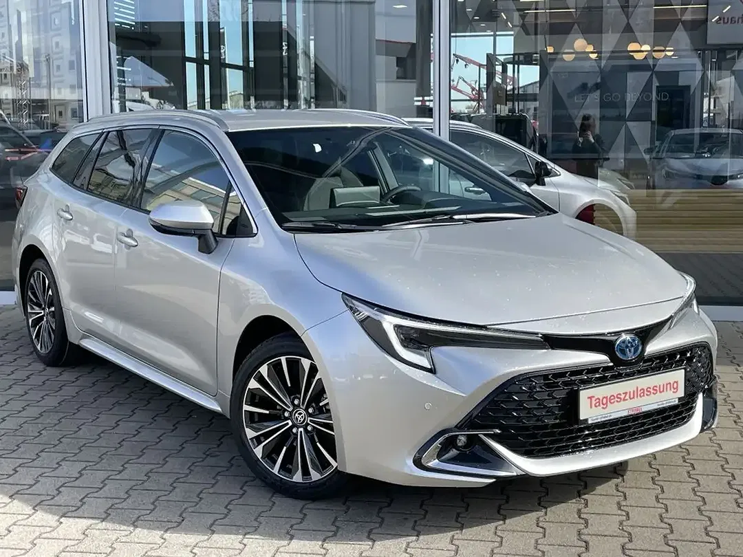 Toyota Corolla - Thumbnail 2