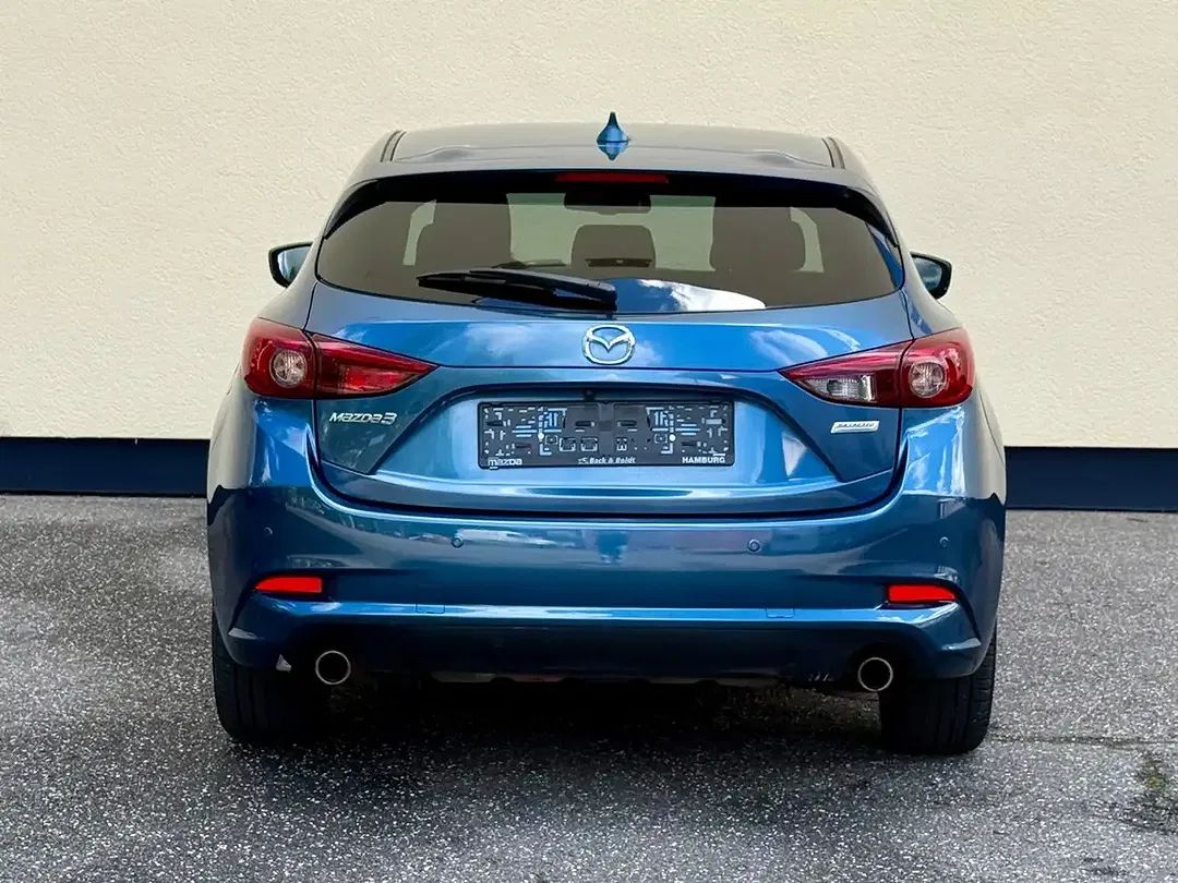 Mazda 3 - Thumbnail 4