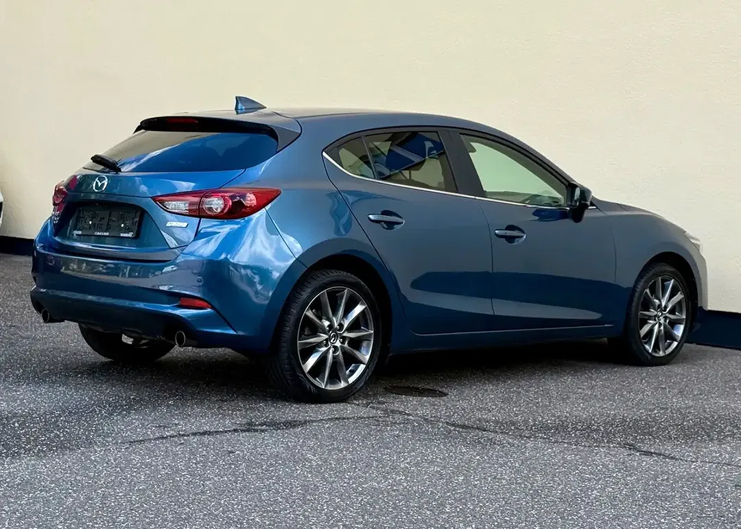 Mazda 3 - Thumbnail 6