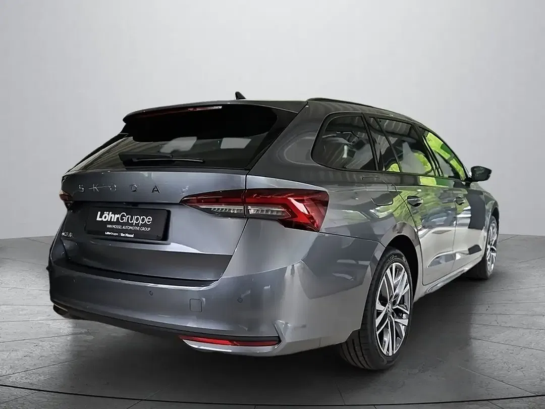 Skoda Octavia - Thumbnail 5