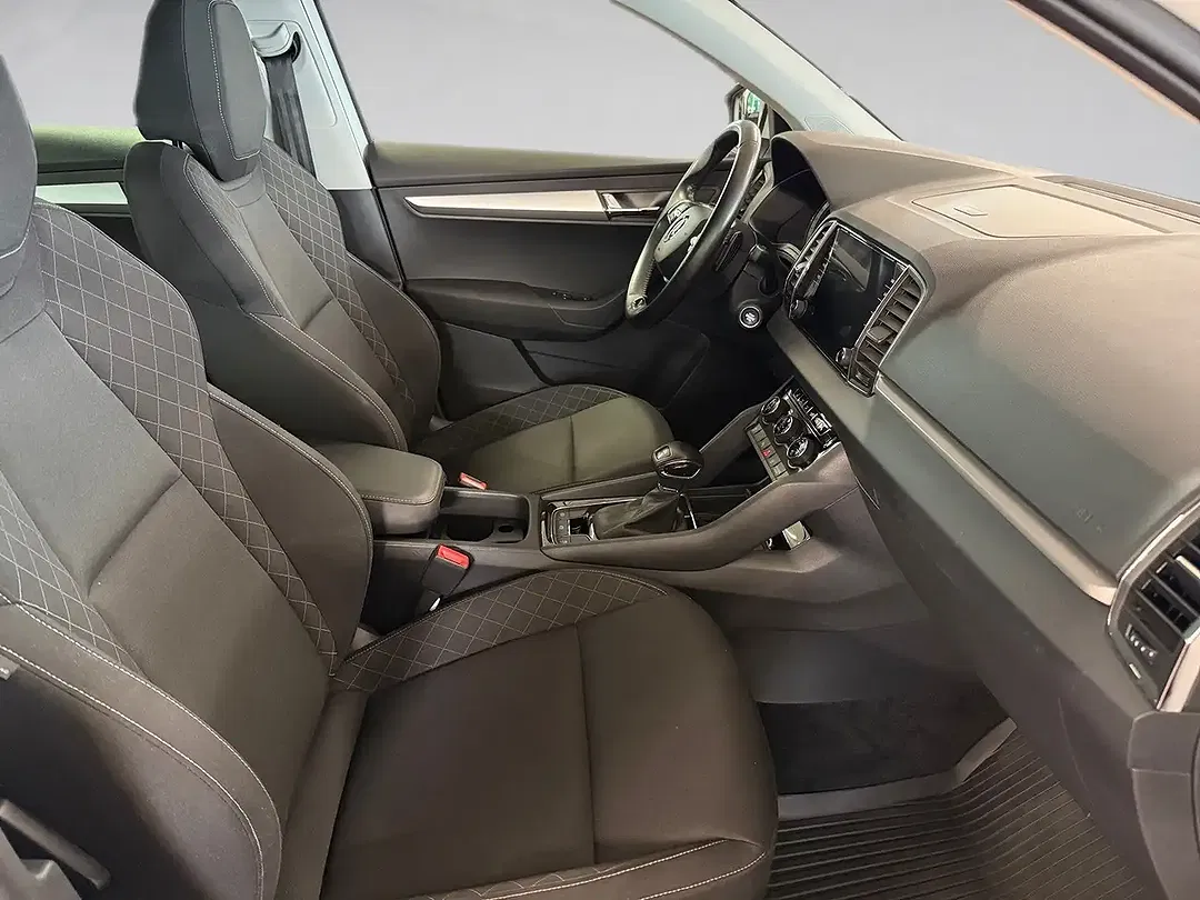 Skoda Karoq - Thumbnail 9