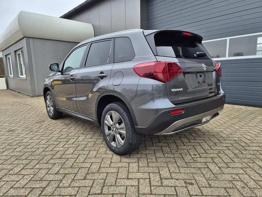 Suzuki Vitara - Thumbnail 3