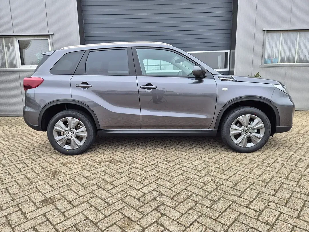 Suzuki Vitara - Thumbnail 6
