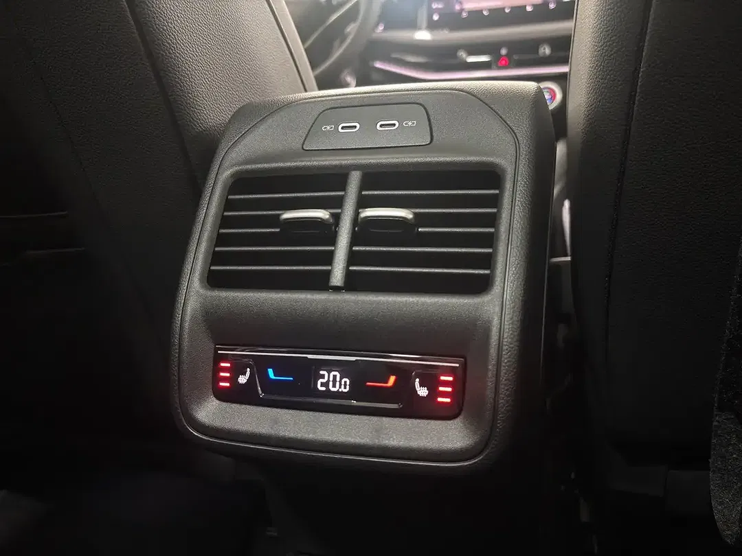 Skoda Superb - Thumbnail 15
