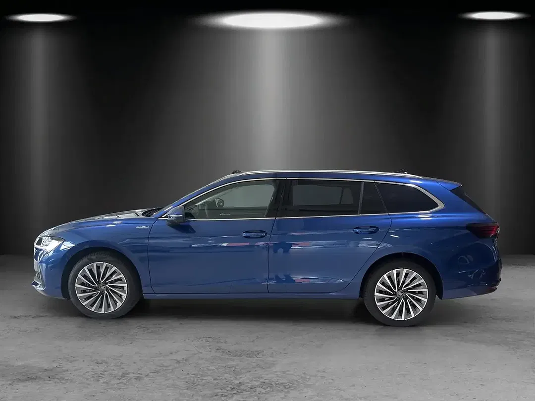 Skoda Superb - Thumbnail 2