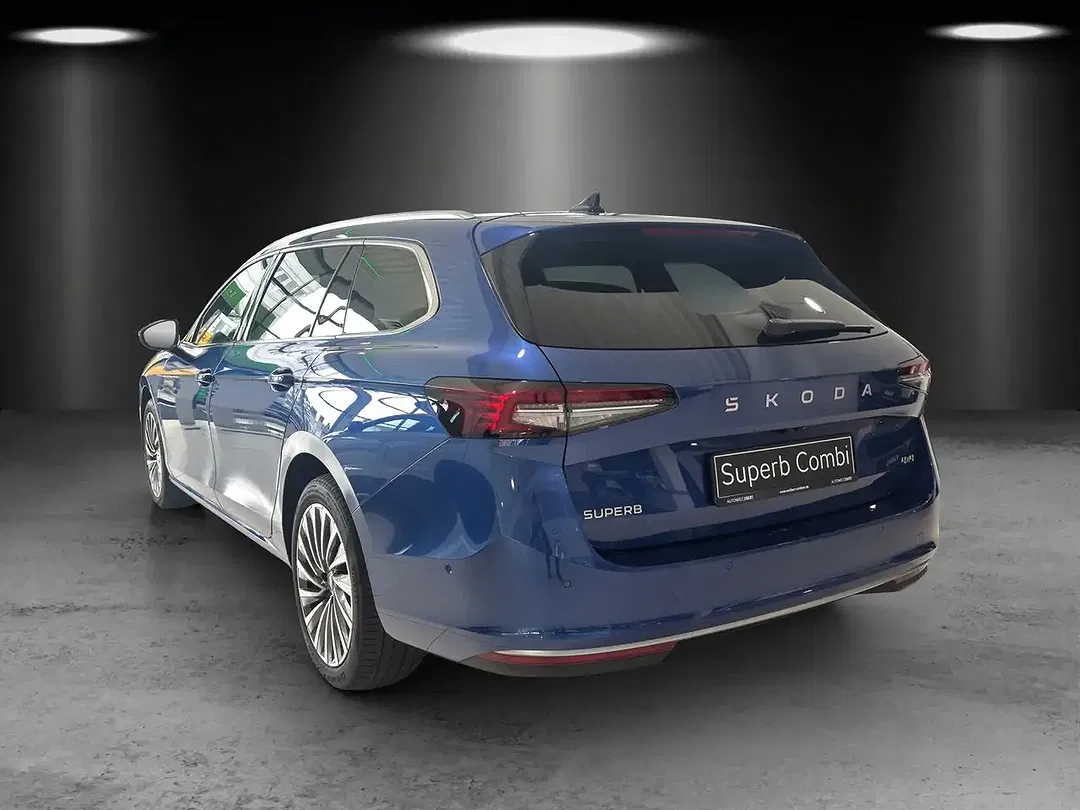 Skoda Superb - Thumbnail 3