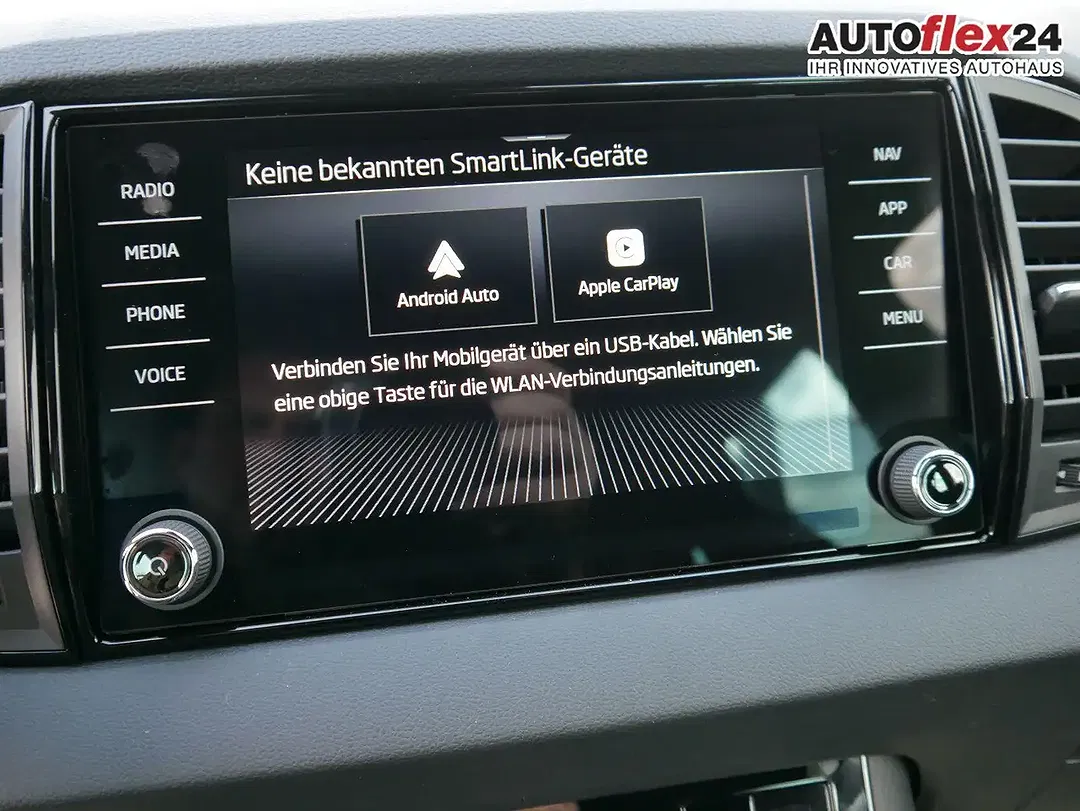 Skoda Karoq - Thumbnail 11
