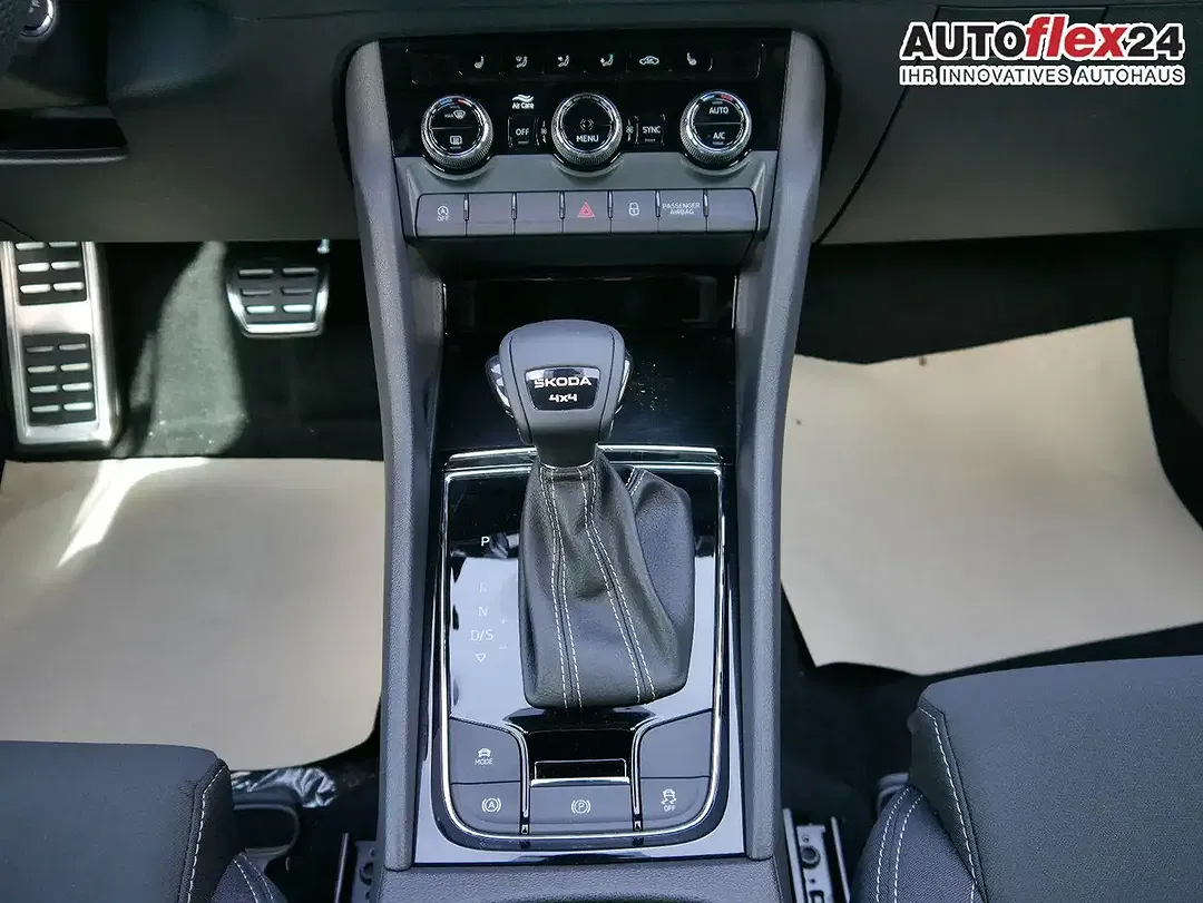 Skoda Karoq - Thumbnail 7