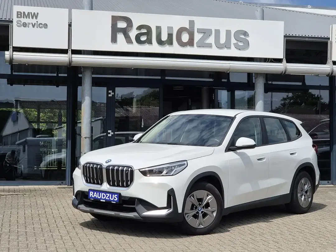 BMW iX1 xDrive